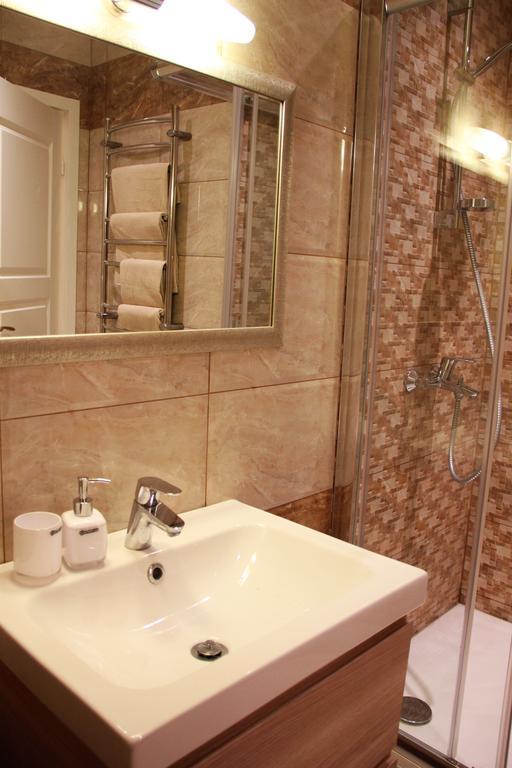Vilnius Symphony Apartments Room photo